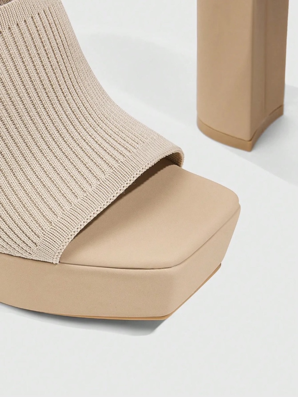 RIBBED KNIT SCULPTURAL BLOCK HEEL MULES PLATFORM SOLE - Picture 4 of 6